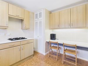 Kitchen- click for photo gallery